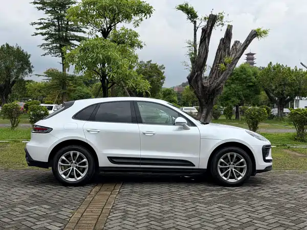 Porsche Macan 2023