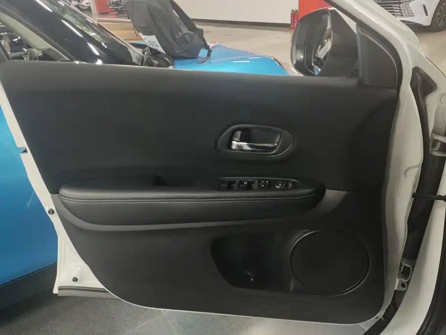 Honda Vezel 2015