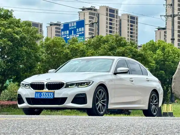 BMW 3 Series 2021