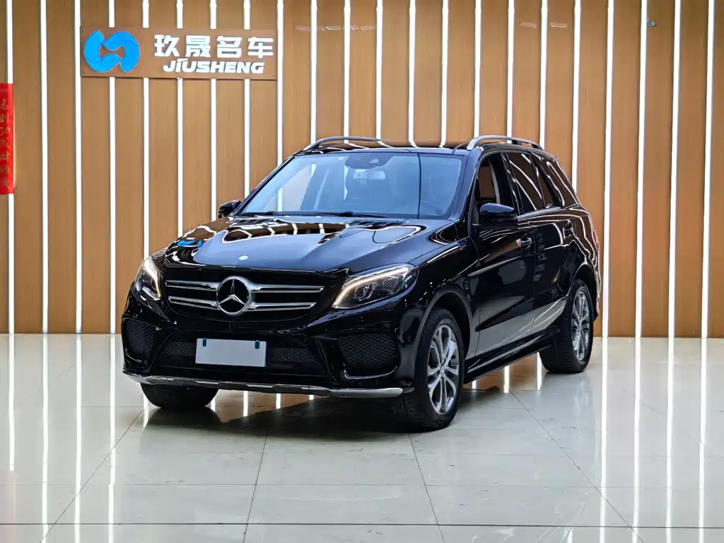 Mercedes-Benz GLE 2017 — фото 1