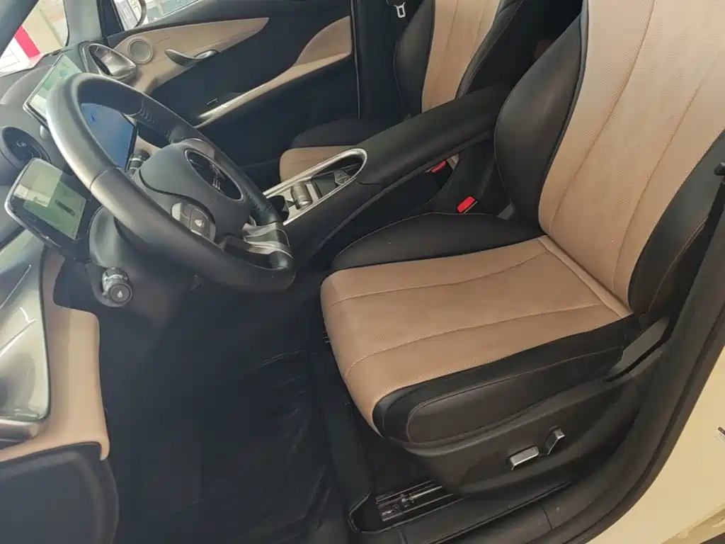 BYD Dolphin 2023 — фото 15