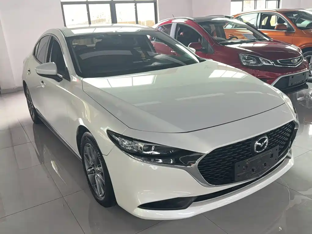Mazda 3 Axela 2022