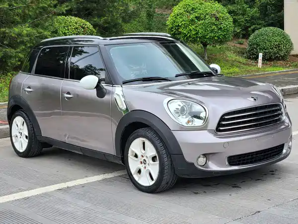 MINI Countryman 2011