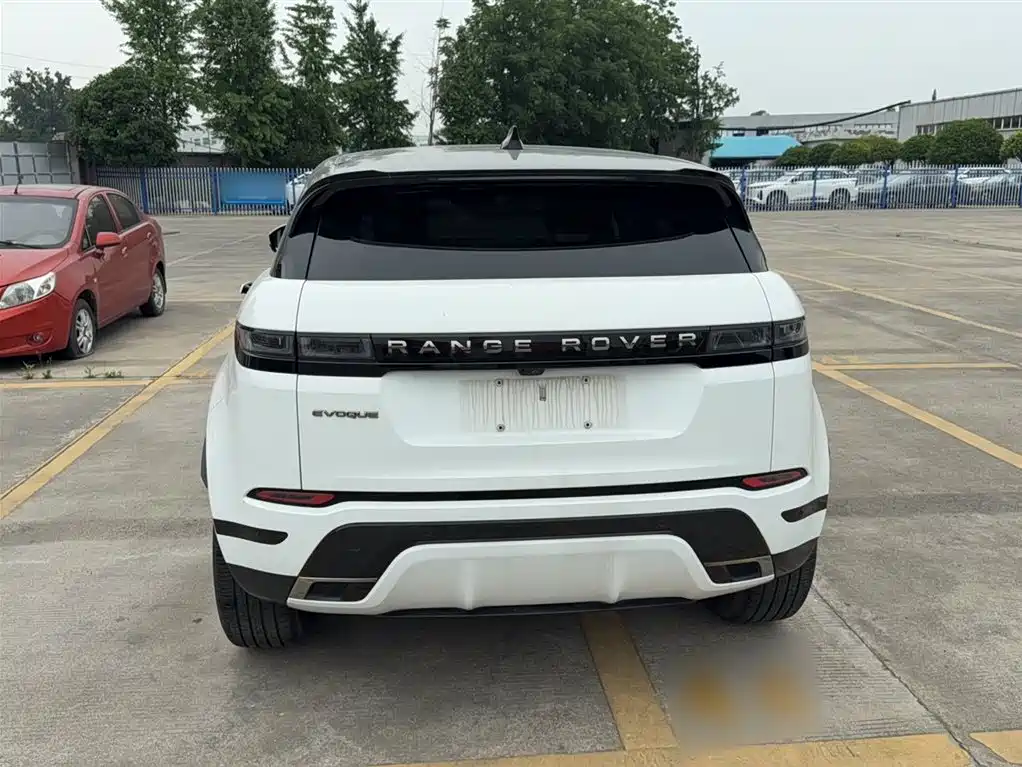 Land Rover Evoque 2022 — фото 6