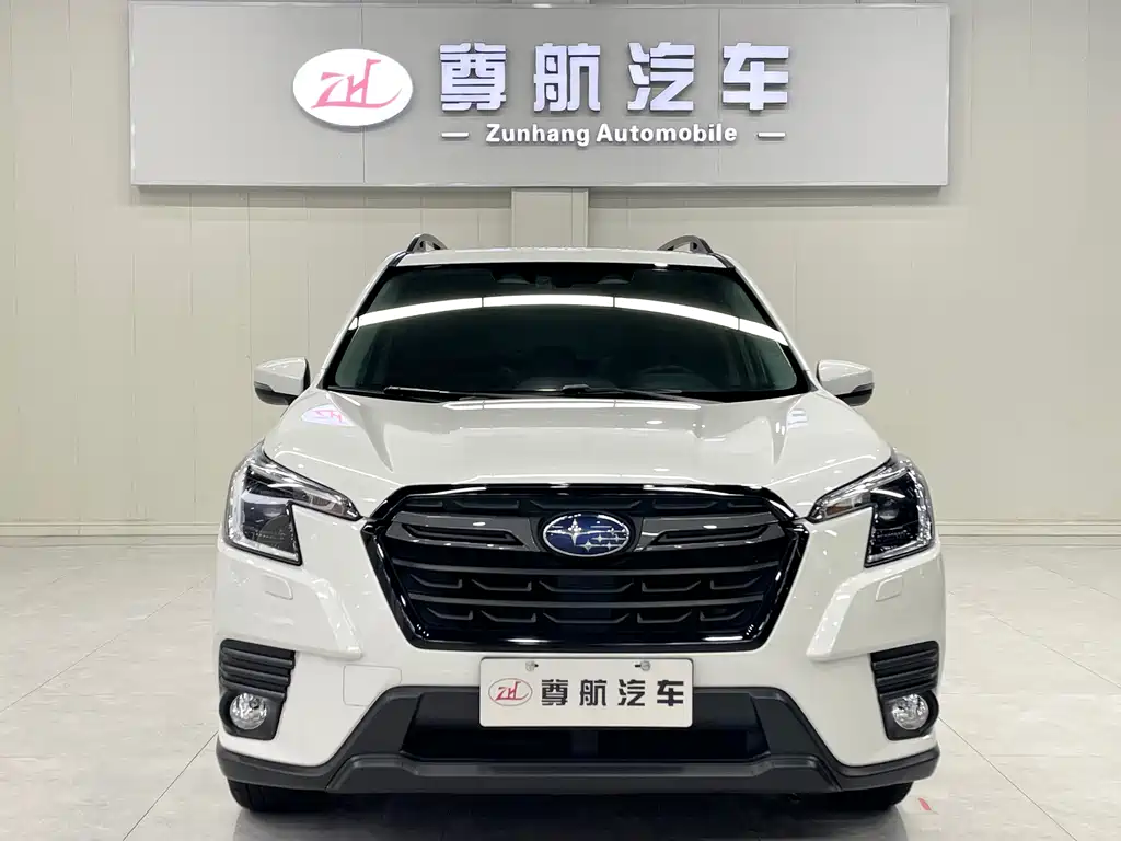 Subaru Forester 2023 — фото 3