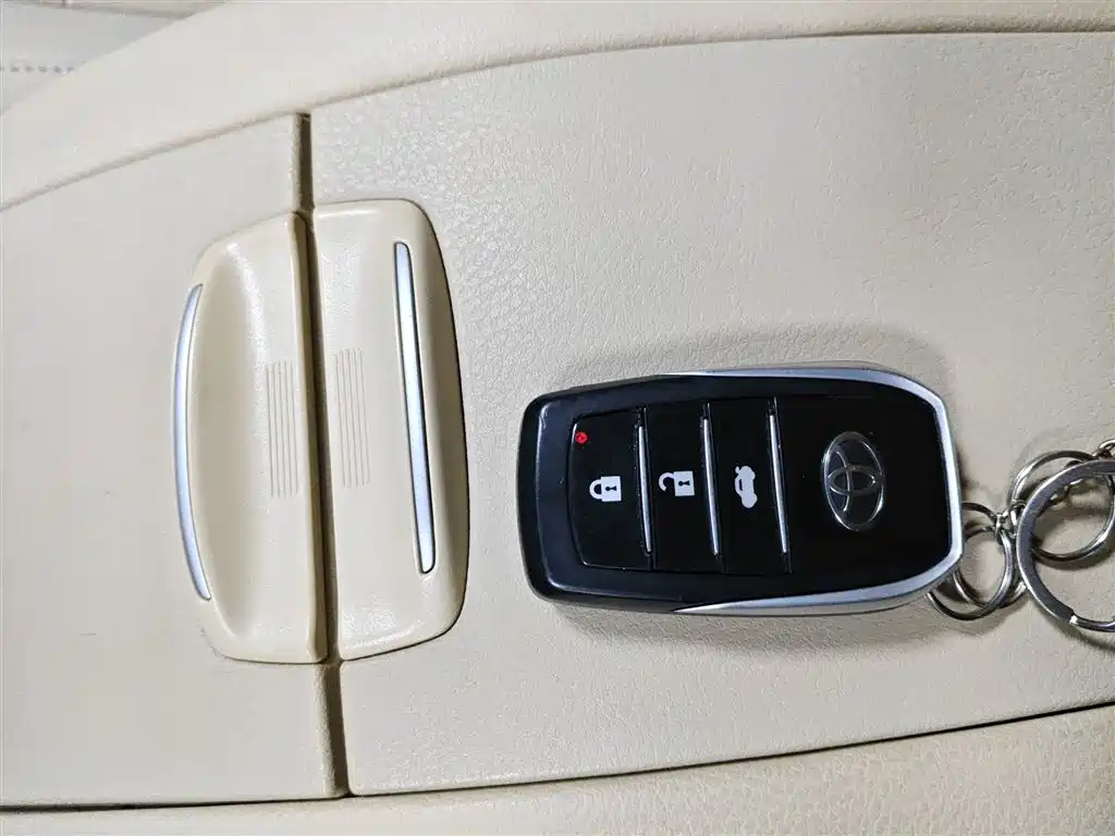 Toyota Highlander 2018 — фото 17