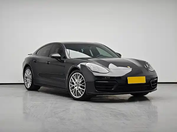 Porsche Panamera 2022