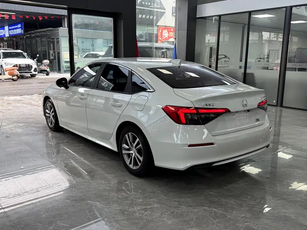Honda Civic 2022 — фото 11
