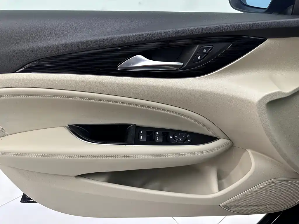 Buick Regal 2021 — фото 16