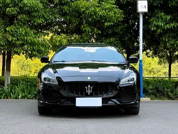 Maserati Quattroporte 2015