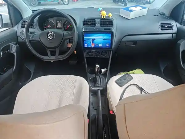 Volkswagen Polo 2016