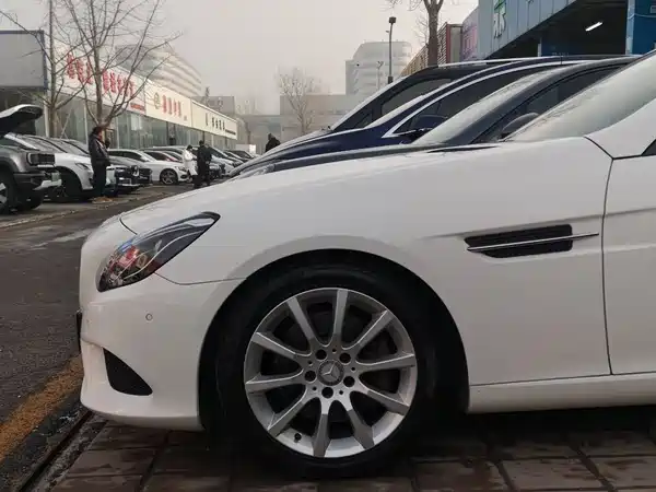 Mercedes-Benz SLC 2016