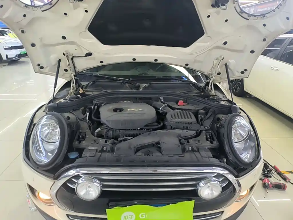 MINI Clubman 2016 — фото 20