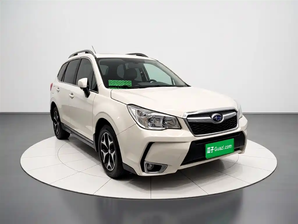 Subaru Forester 2015 — фото 3