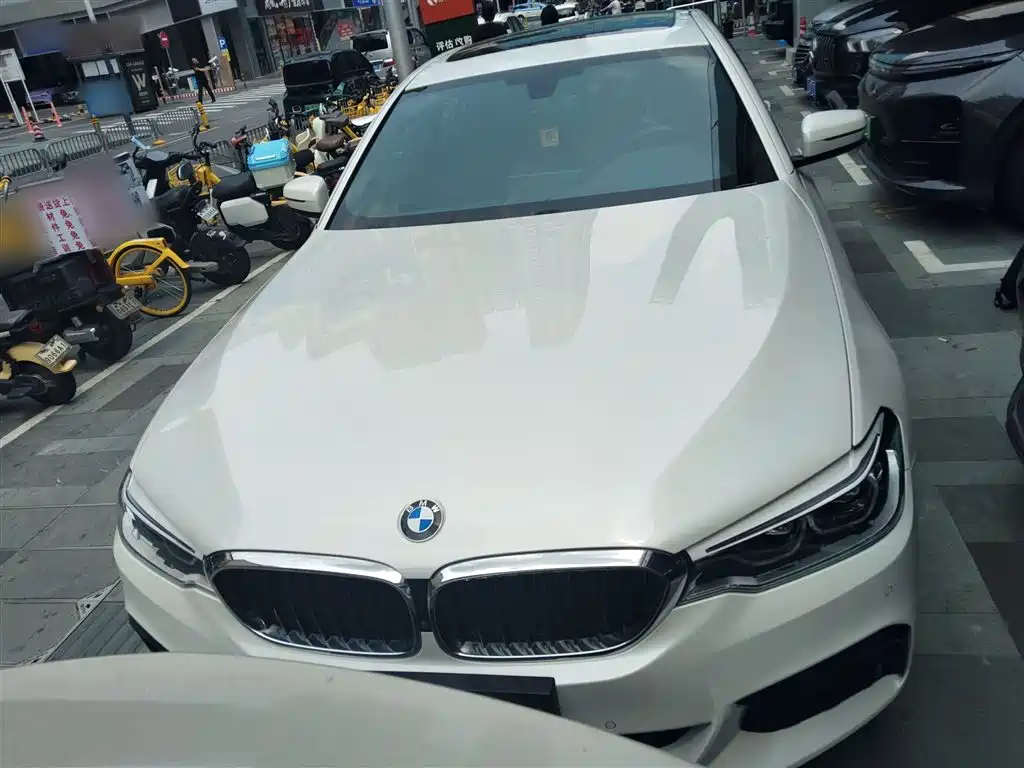 BMW 5 Series 2020 — фото 3