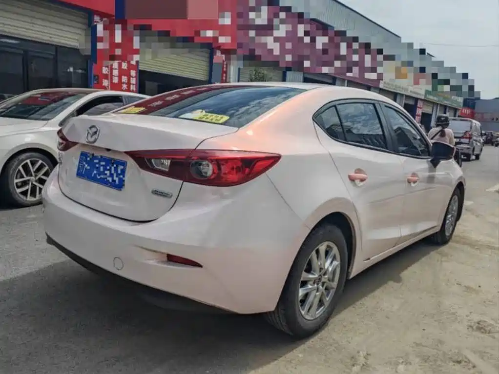 Mazda 3 Axela 2019