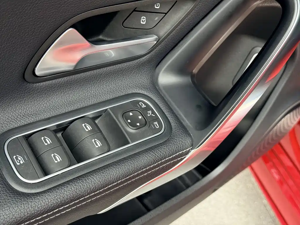 Mercedes-Benz A-Class 2022 — фото 20