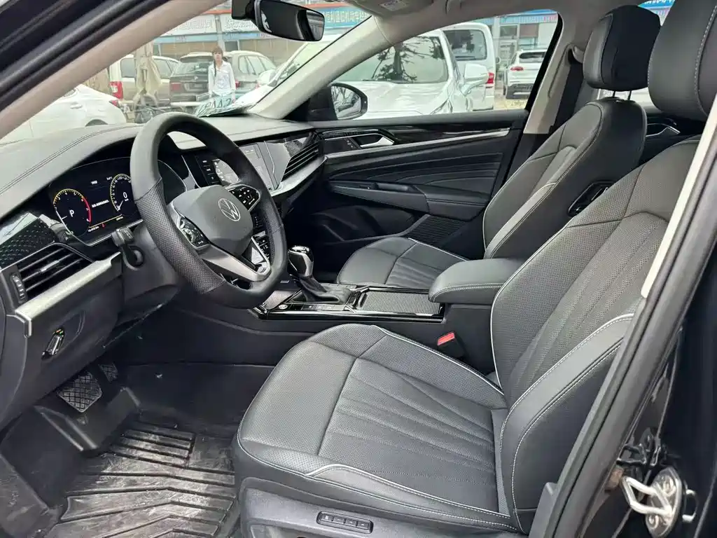 Volkswagen Passat 2024