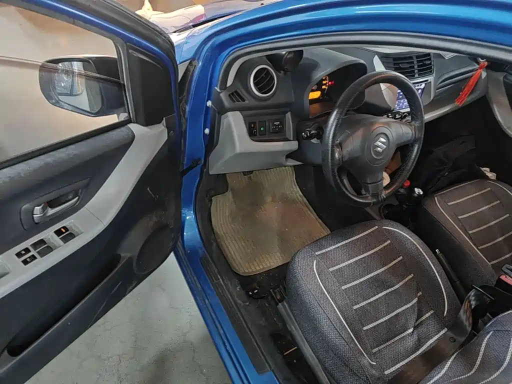 Suzuki Alto 2015 — фото 16