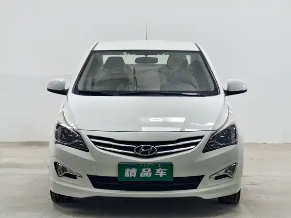 Hyundai Accent 2014