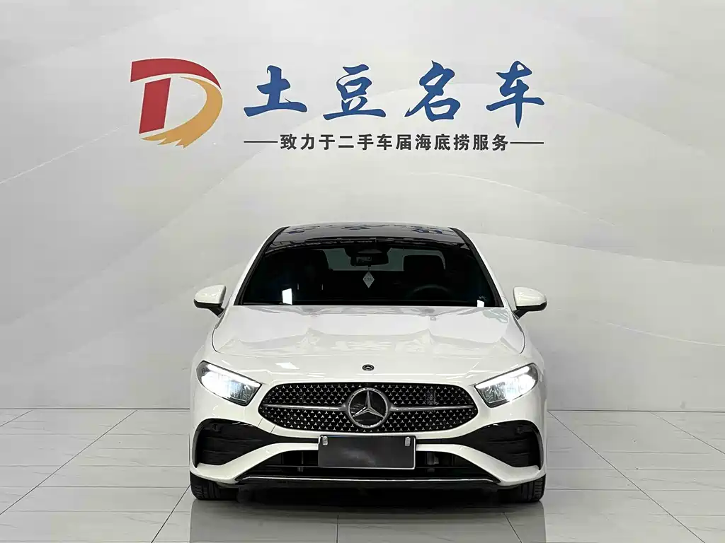 Mercedes-Benz A-Class 2023 — фото 2