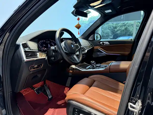 BMW X7 2022