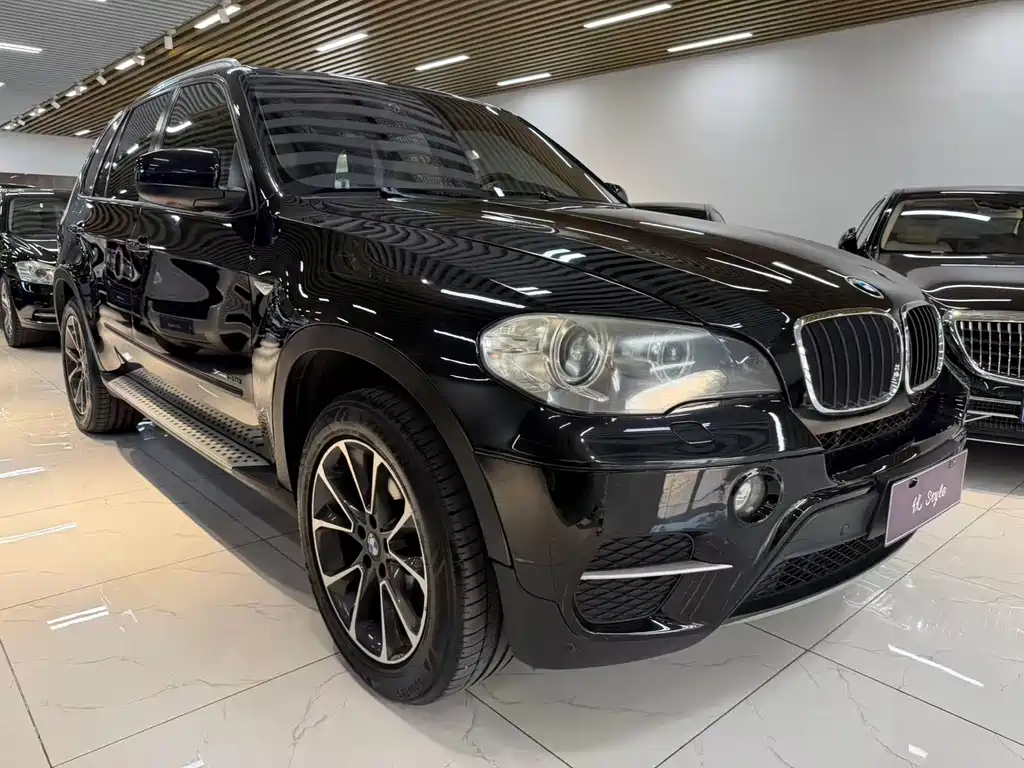 BMW X5 2010 — фото 1