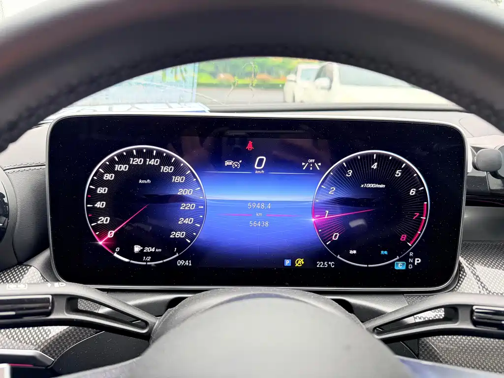 Mercedes-Benz C-Class 2023 — фото 11