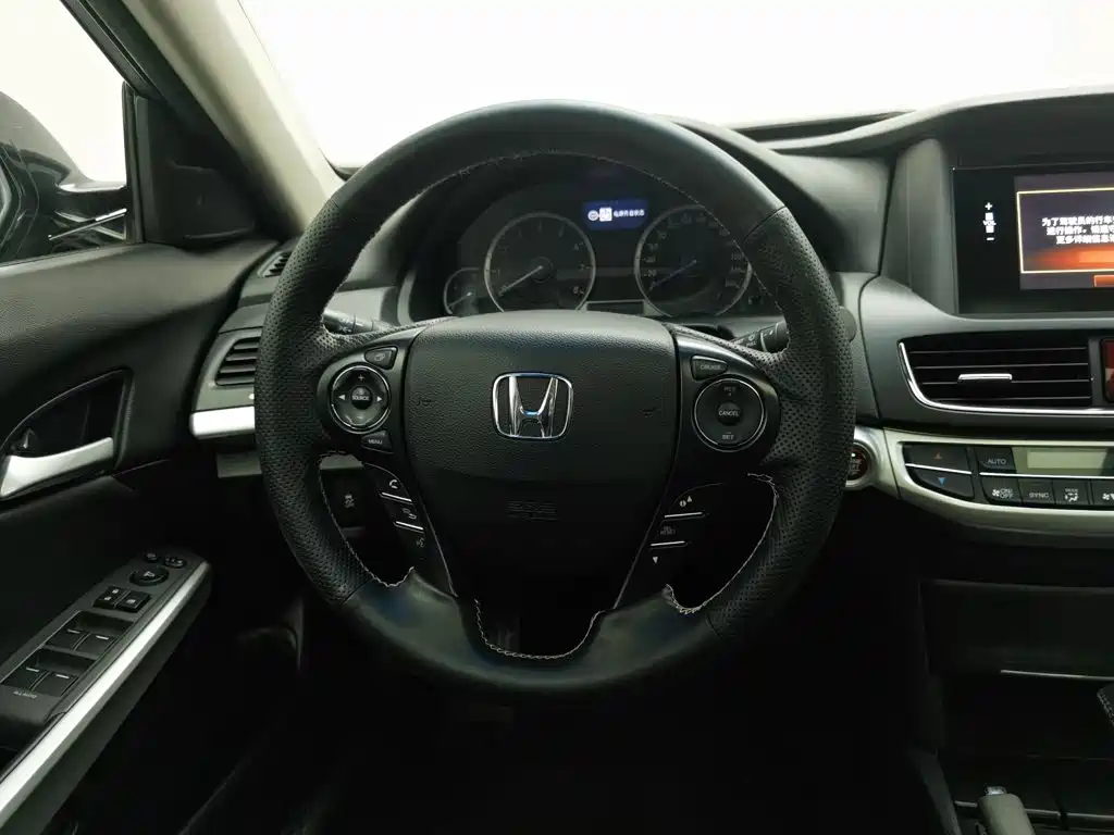 Honda Crosstour 2015 — фото 11