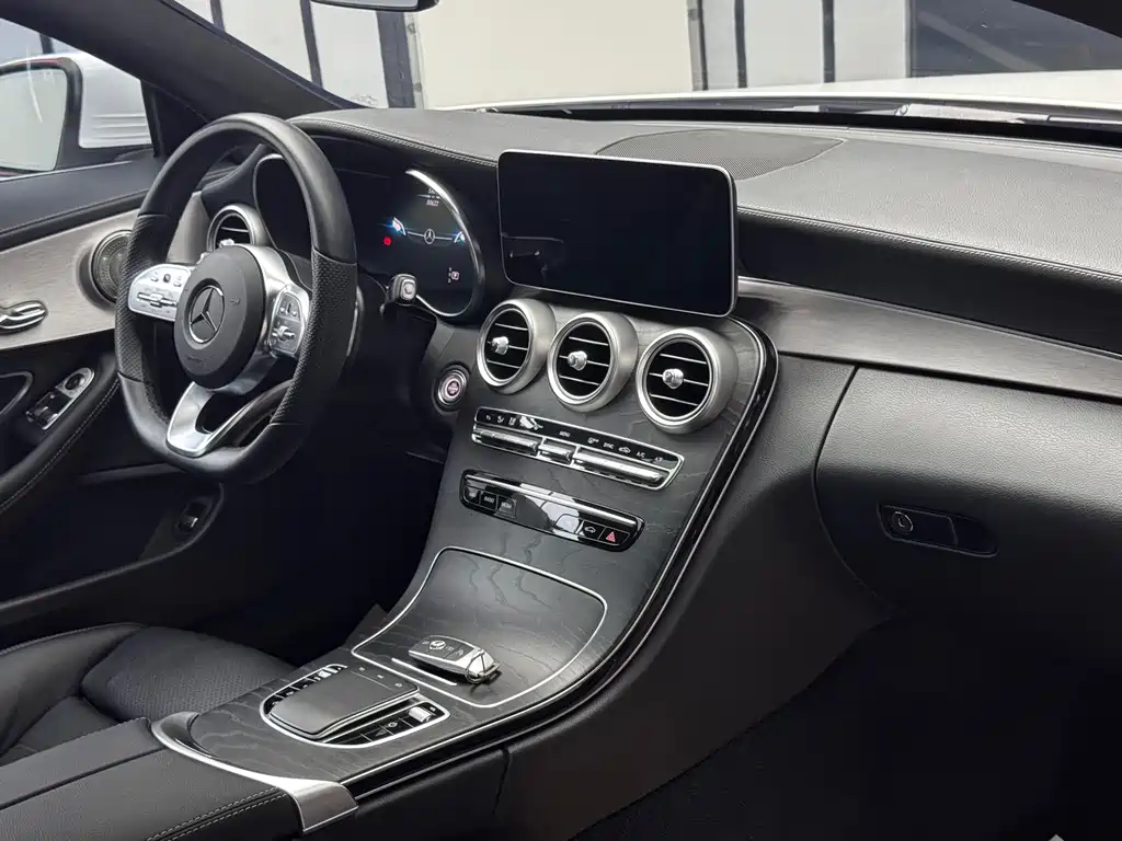 Mercedes-Benz C-Class 2020 — фото 15