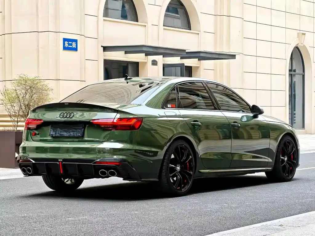 Audi S4 2024 — фото 5