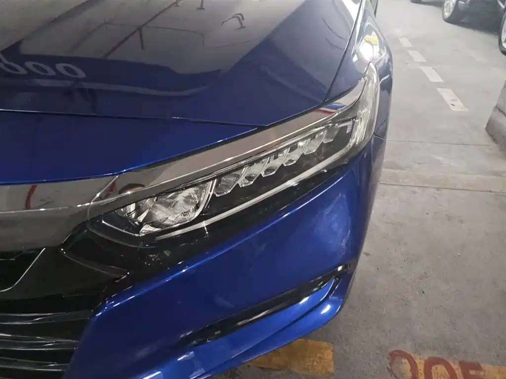 Honda Accord 2019 — фото 24