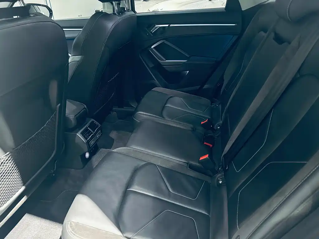 Audi Q3 Sportback 2022 — фото 10