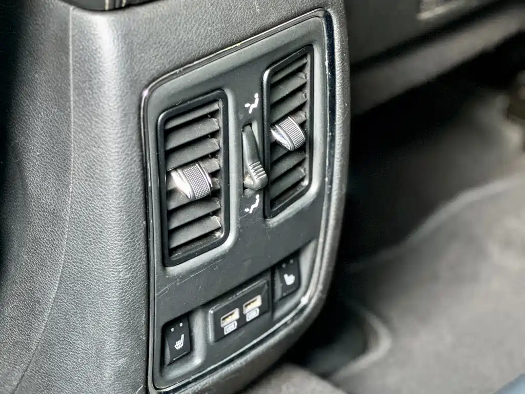 Jeep Grand Cherokee 2014 — фото 39