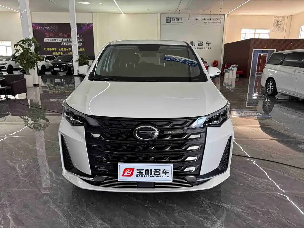 GAC Trumpchi M6 2023 — фото 1