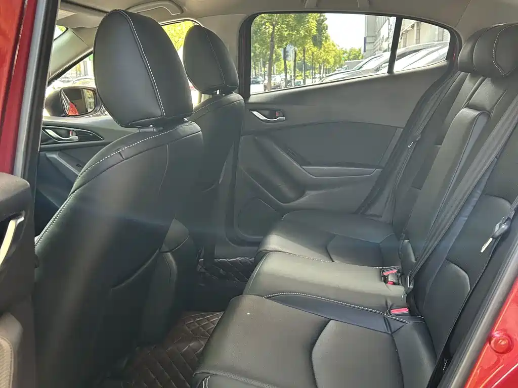 Mazda 3 Angkesela 2016