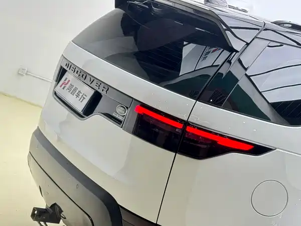 Land Rover Discovery 2018