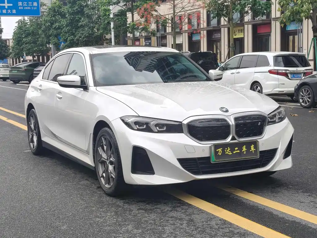 BMW i3 2023