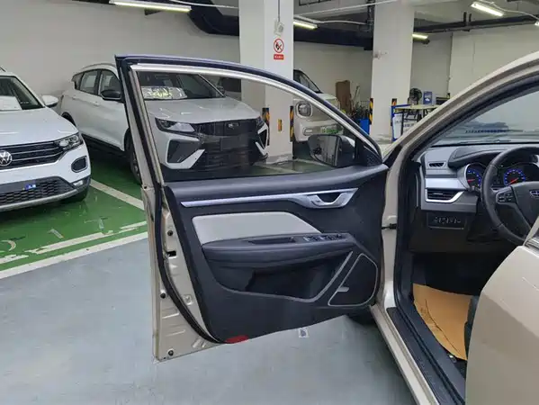 Geely Vision 2020