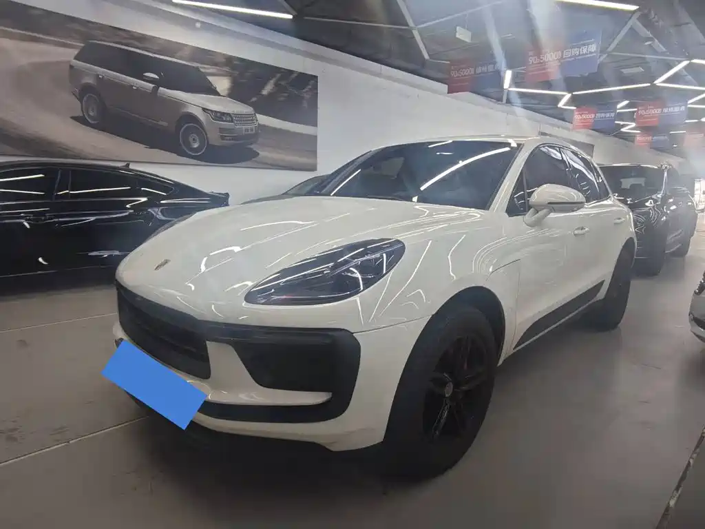 Porsche Macan 2023 — фото 1