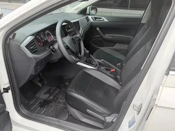 Volkswagen Polo 2021