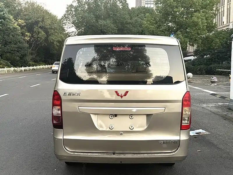 Wuling Rongguang V 2017 — фото 5