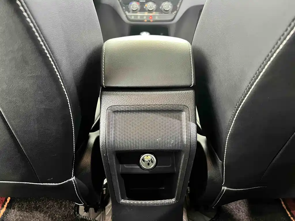 Skoda Kamiq 2023 — фото 14