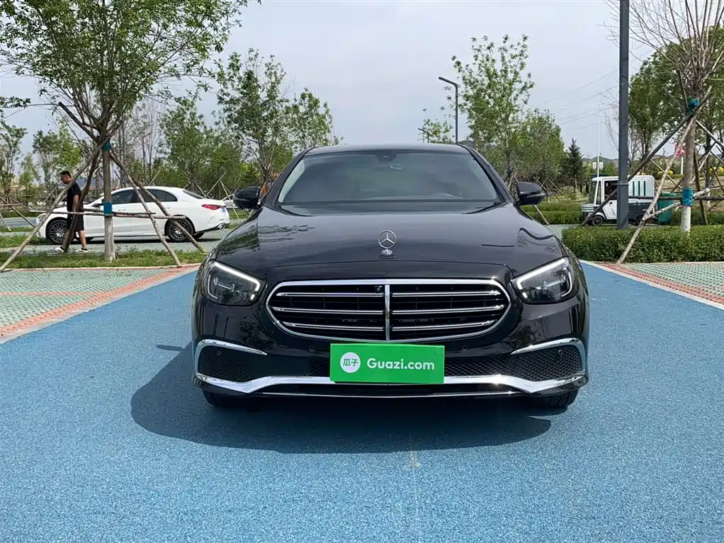 Mercedes-Benz E-Class 2023 — фото 3