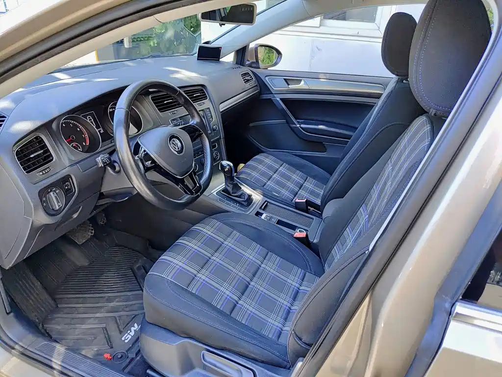 Volkswagen Golf 2016