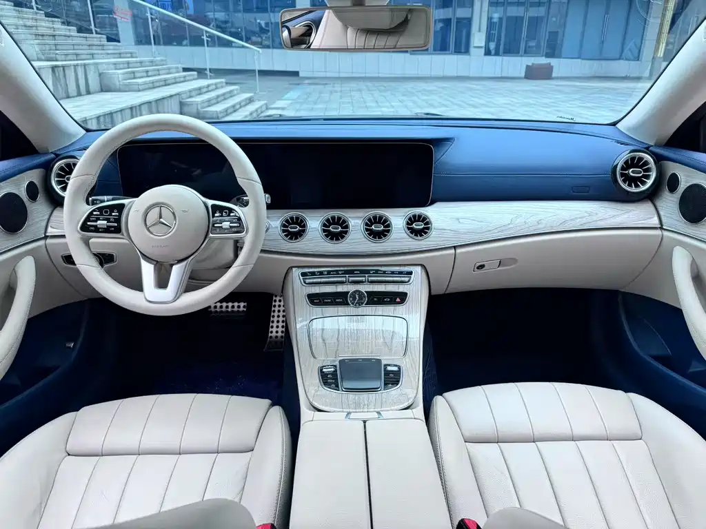Mercedes-Benz E-Class 2020 — фото 8