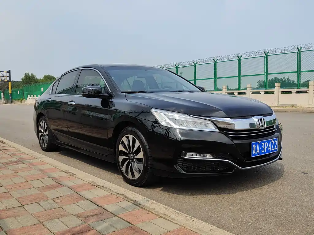 Honda Accord 2017 — фото 3