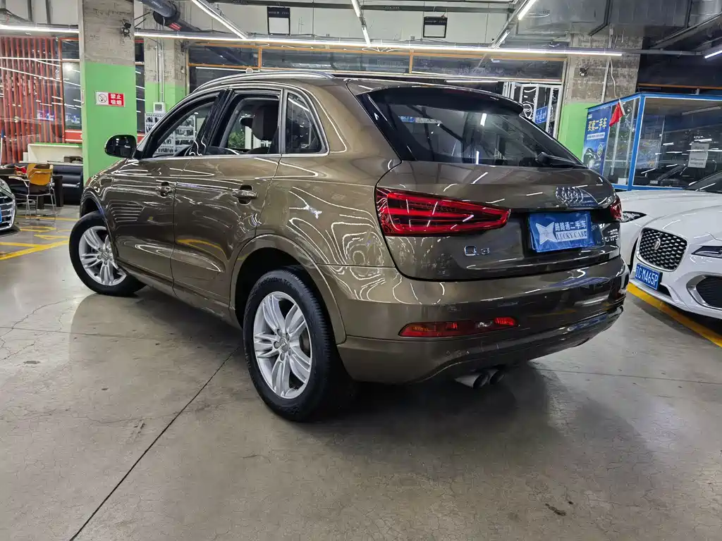 Audi Q3 2015 — фото 6