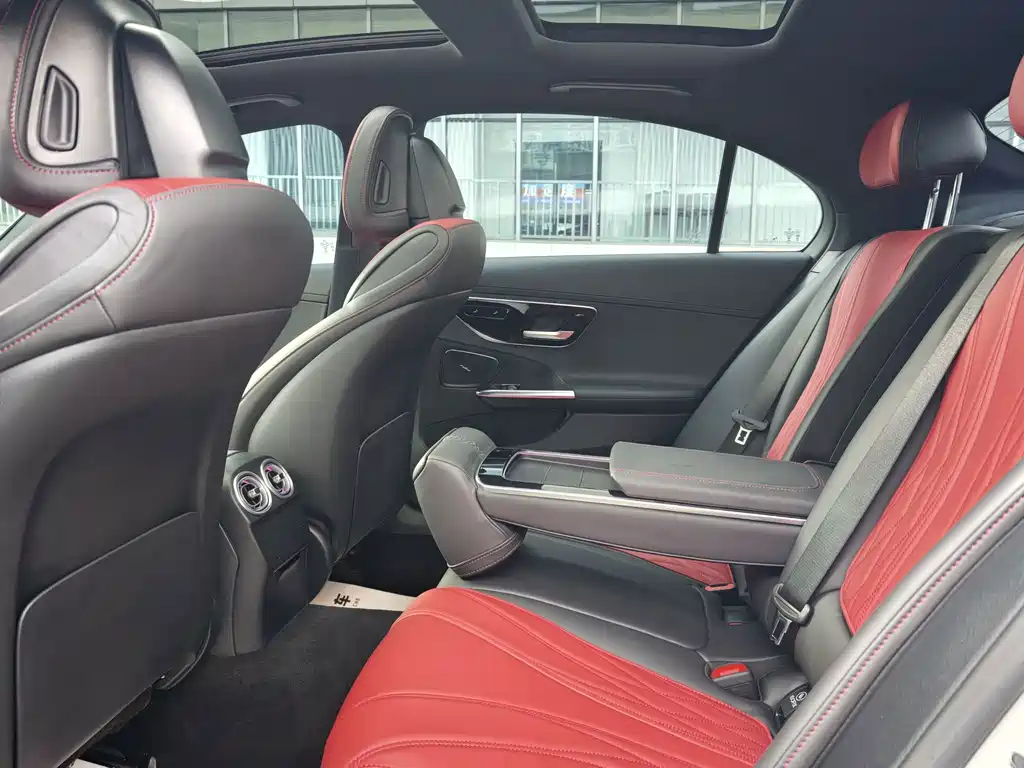 Mercedes-Benz C-Class 2022 — фото 11