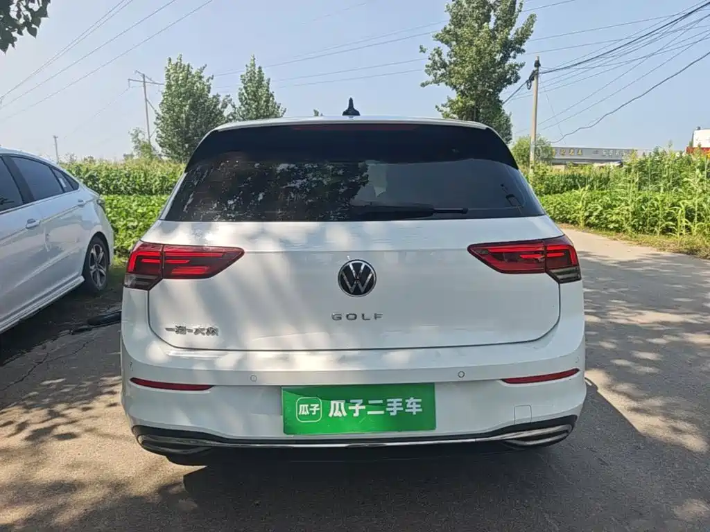 Volkswagen Golf 2021